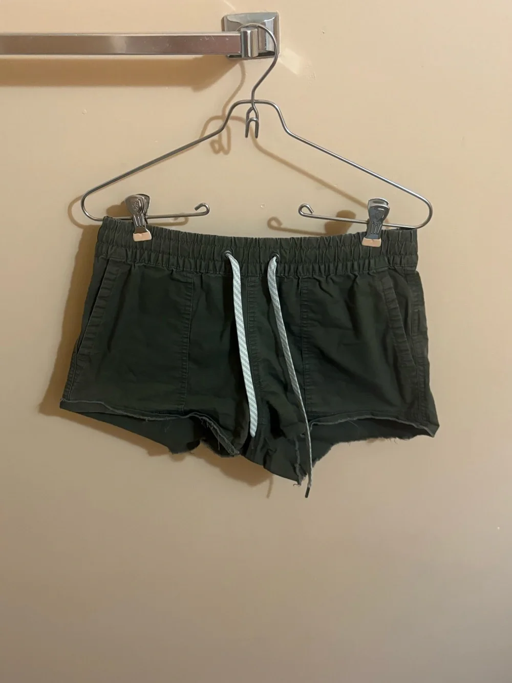 Vuori Vintage Ripstop Shorts in Dark Oregano